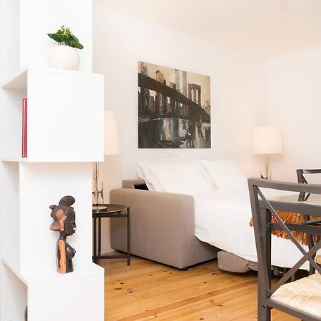 Beautiful Studio In Historic Alfama Lisbon Bilik gambar