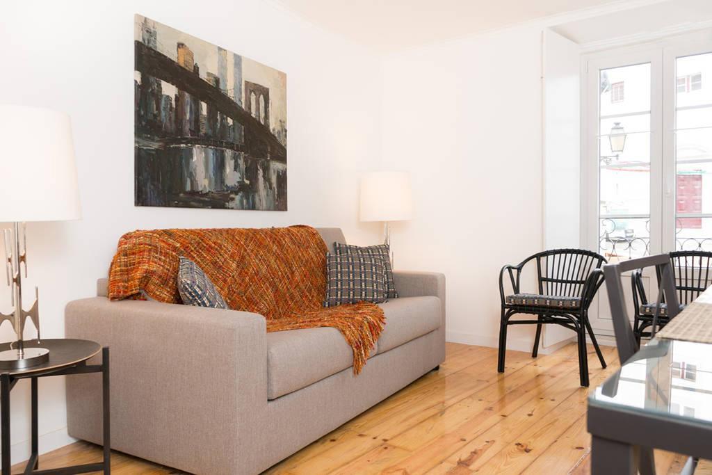 Beautiful Studio In Historic Alfama Lisbon Bilik gambar