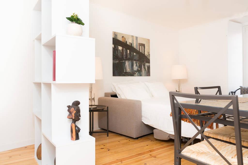 Beautiful Studio In Historic Alfama Lisbon Bilik gambar
